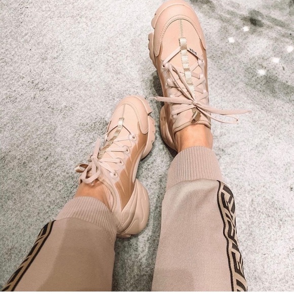 Authentic Christian Dior D-Connect sneakers in nude - Picture 14 of 15